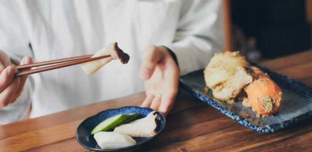 菌と共に暮らす。ぬか床にお手入れする共同体（ディスタントネイバーフッド）はじめます。